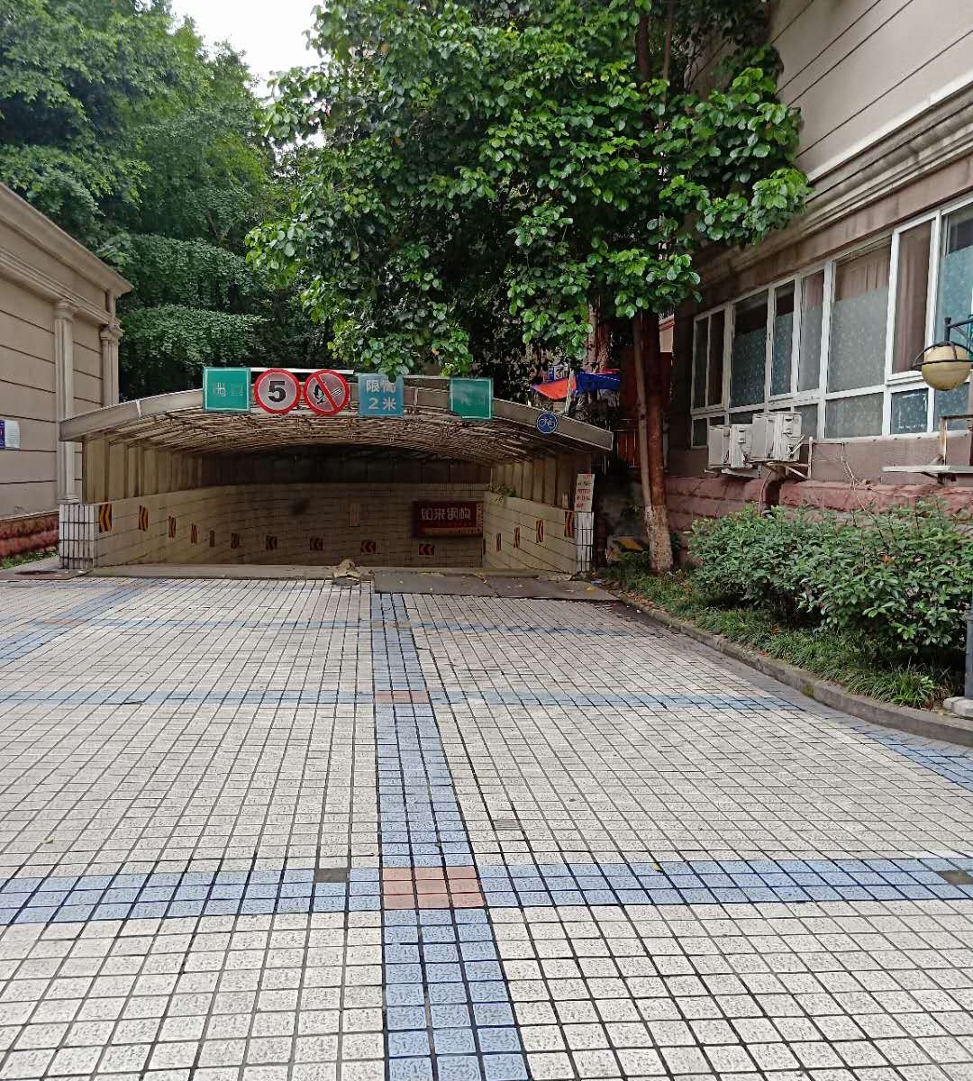 成都去哪儿青年旅舍武侯祠锦里店