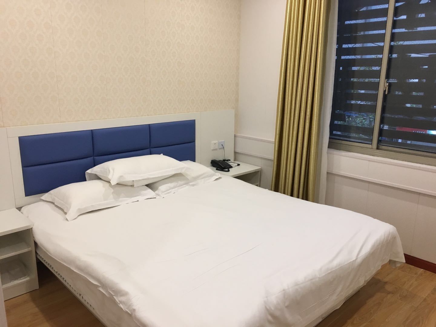 大床房a