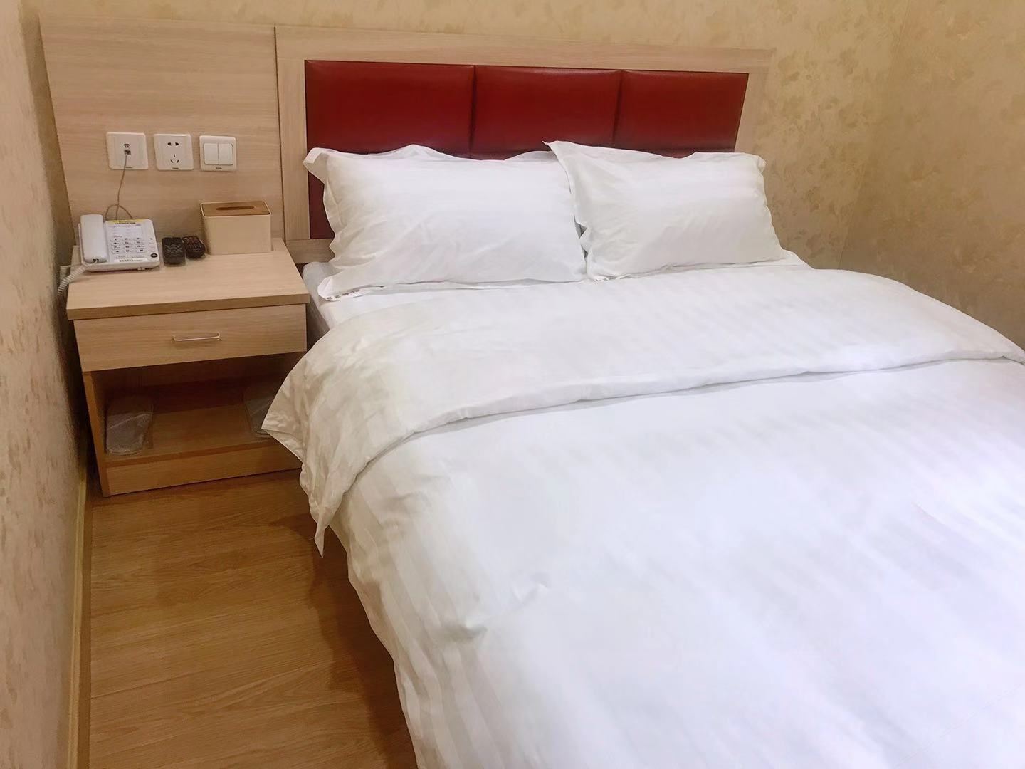 高级大床房