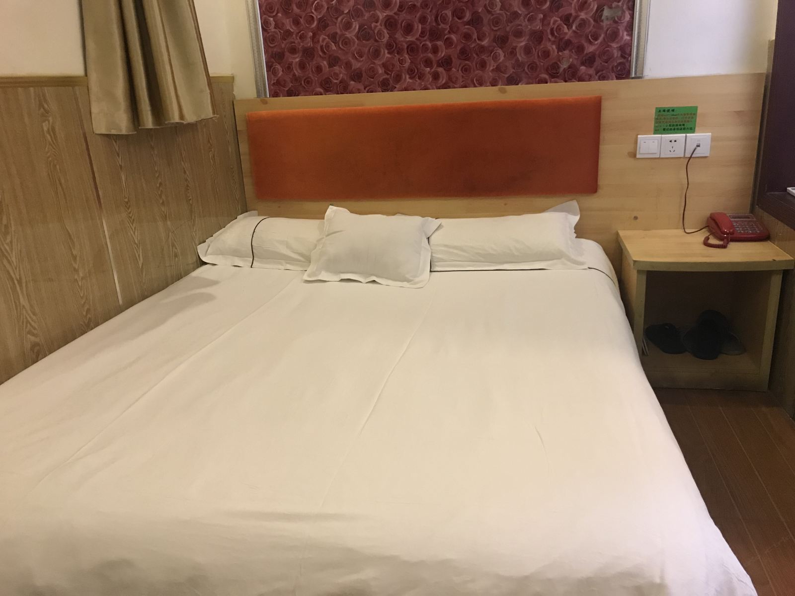 标准大床房
