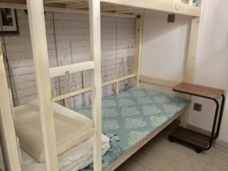 四人间(床位)(公共卫浴)