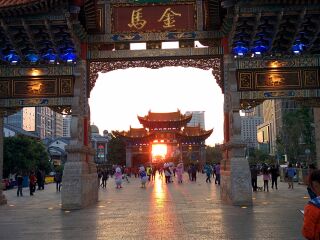 云南西雙版納特價旅游團報價_近期云南西雙版納游價格_現(xiàn)在去云南西雙版納旅游多少錢