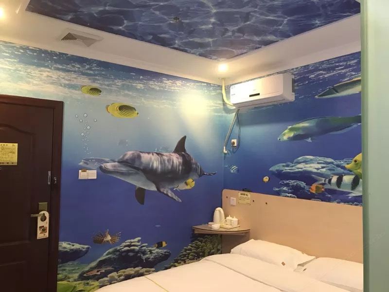 浪漫情主题房(无窗)