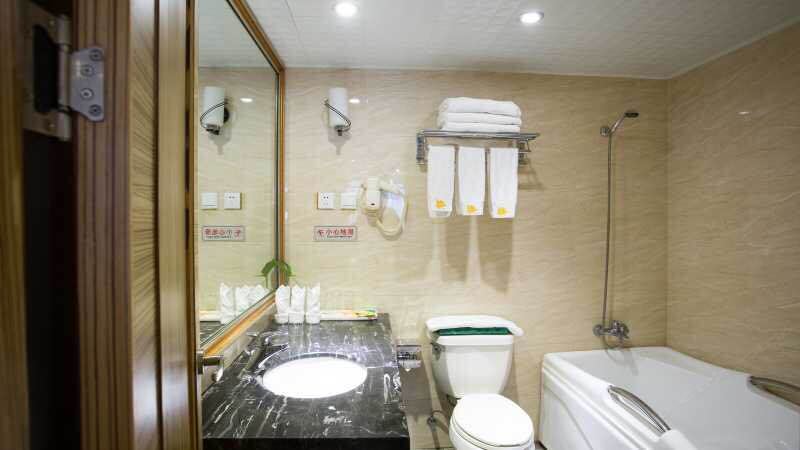 豪华大床房