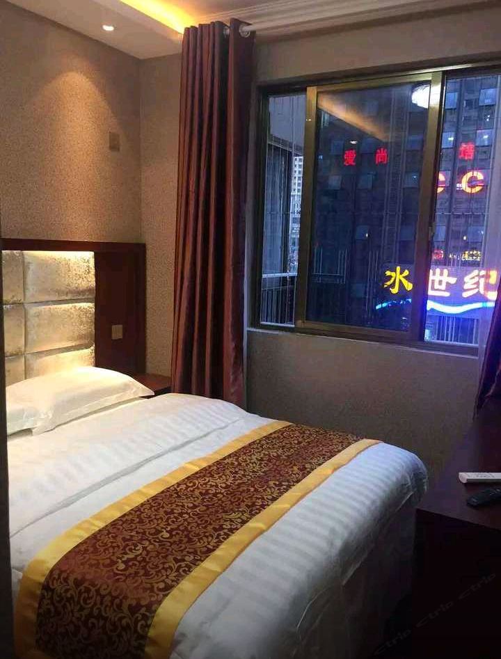 单人间（公共卫浴）