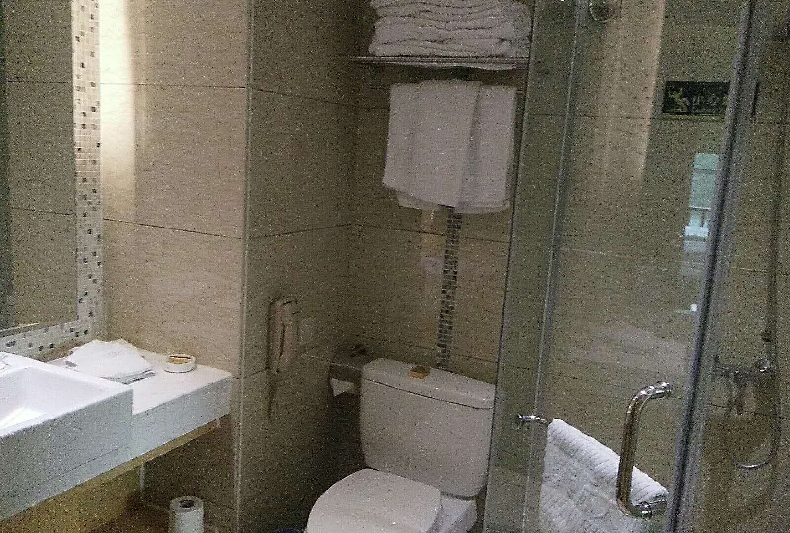 豪华三人间