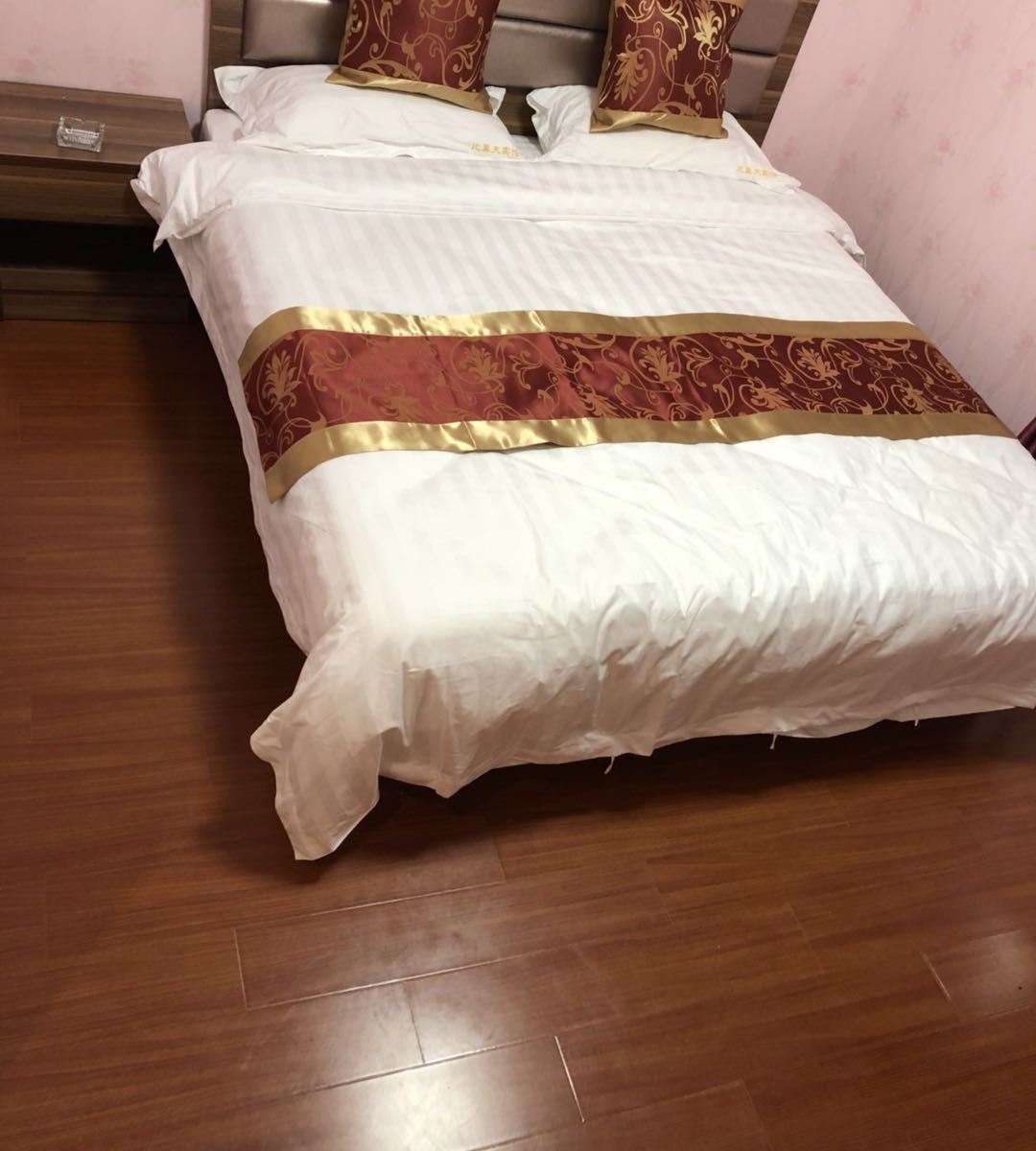 豪华大床房