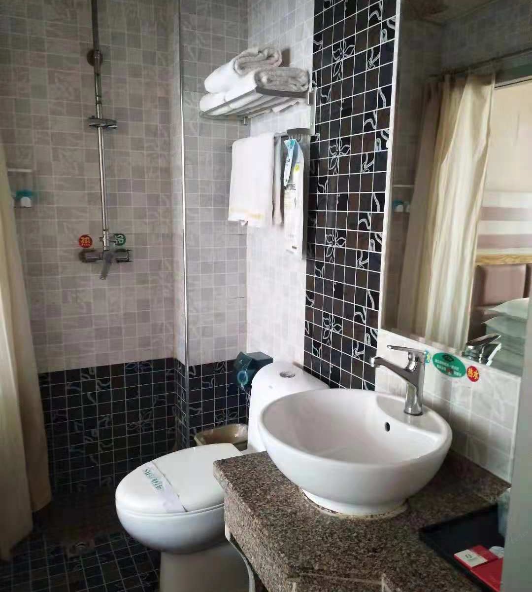 商务三人间