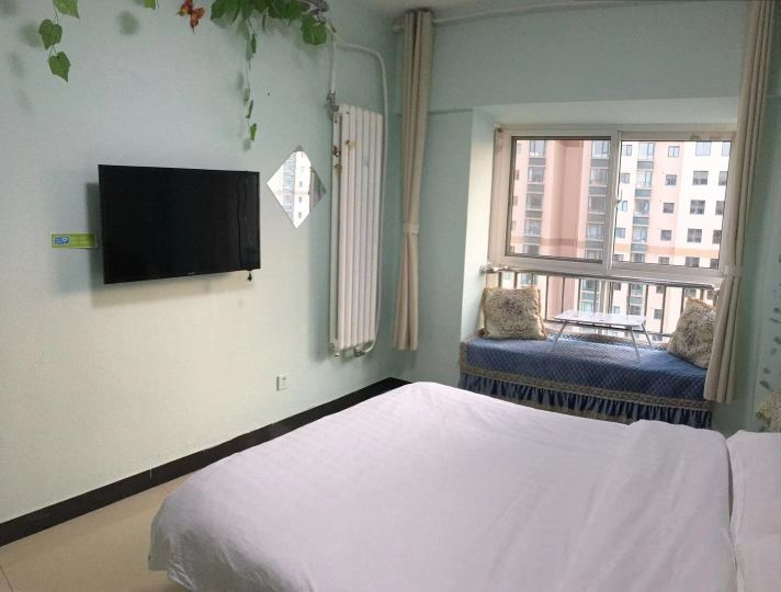 阳光大床房