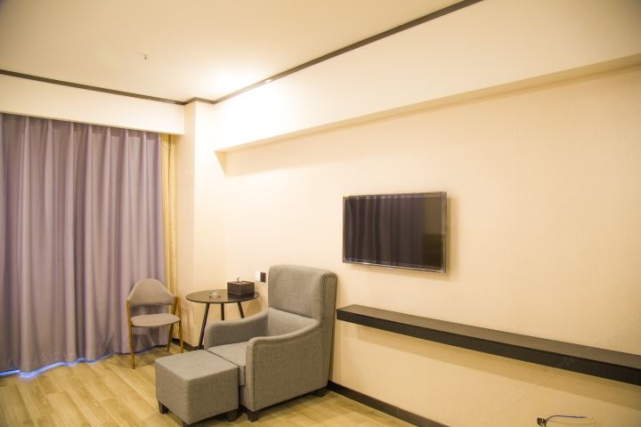 雅智双床房