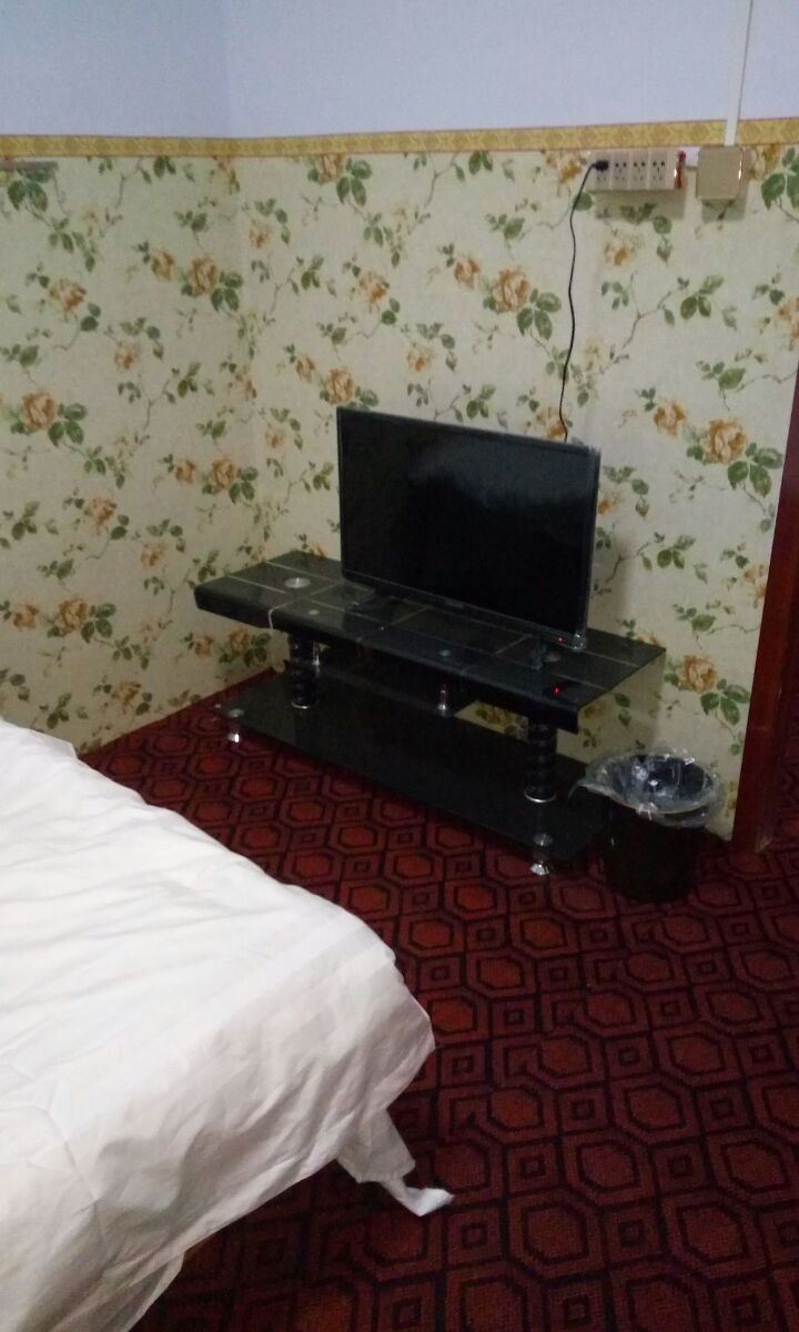 普通大床房(公共卫浴)