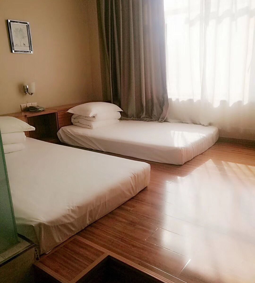 榻榻米双床房