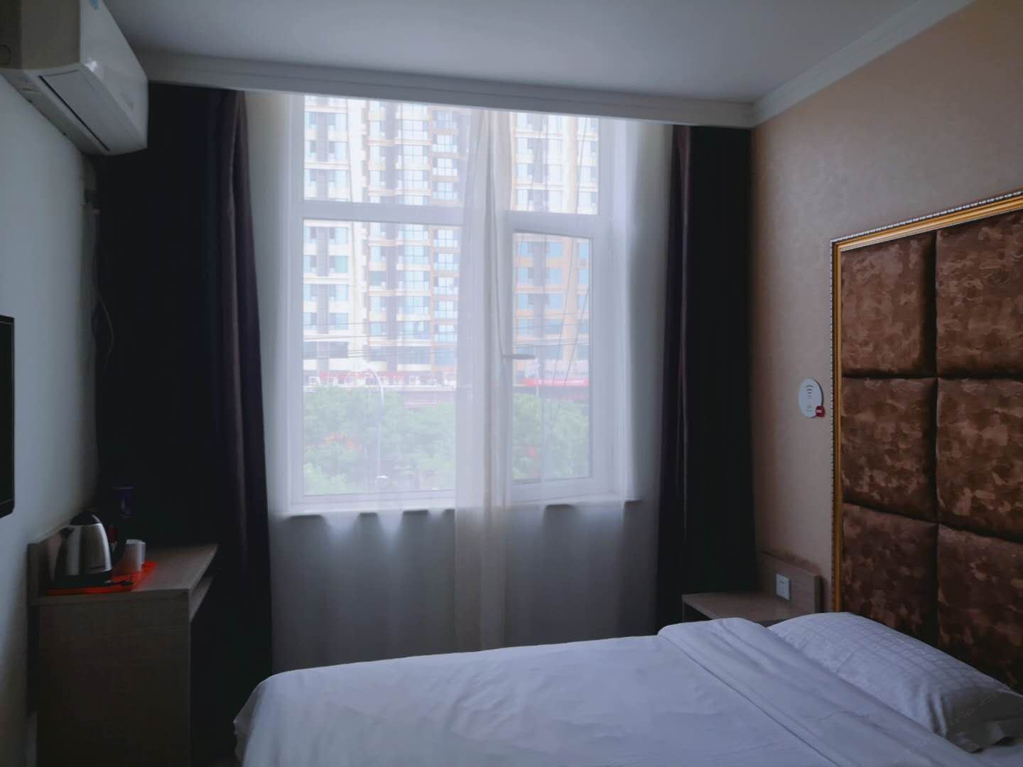 标准大床房
