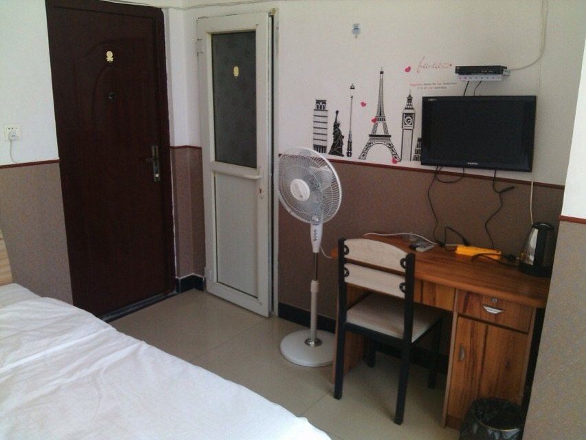 经济大床房