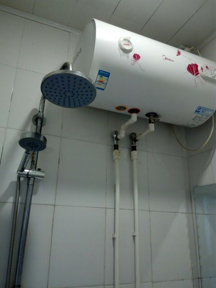 电脑大床房