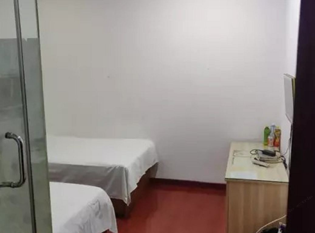 双床房