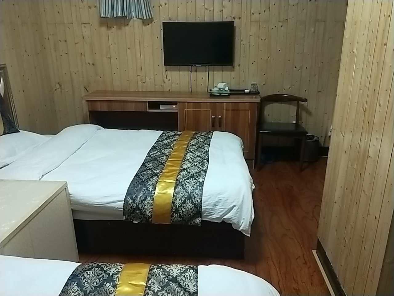 三人间
