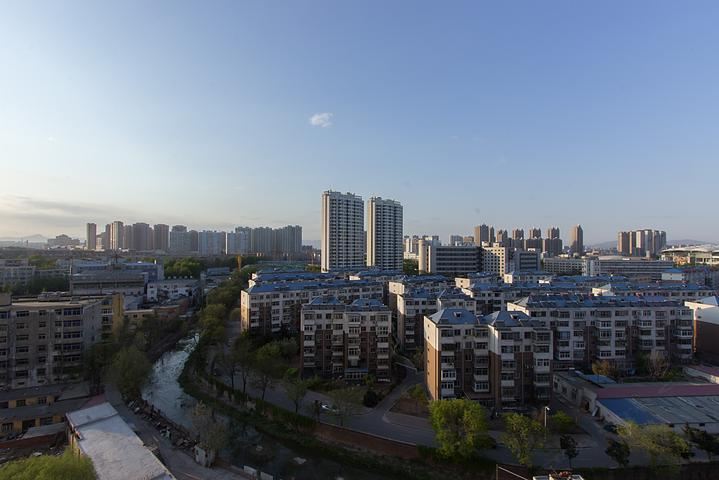 三卧室二厅家庭房