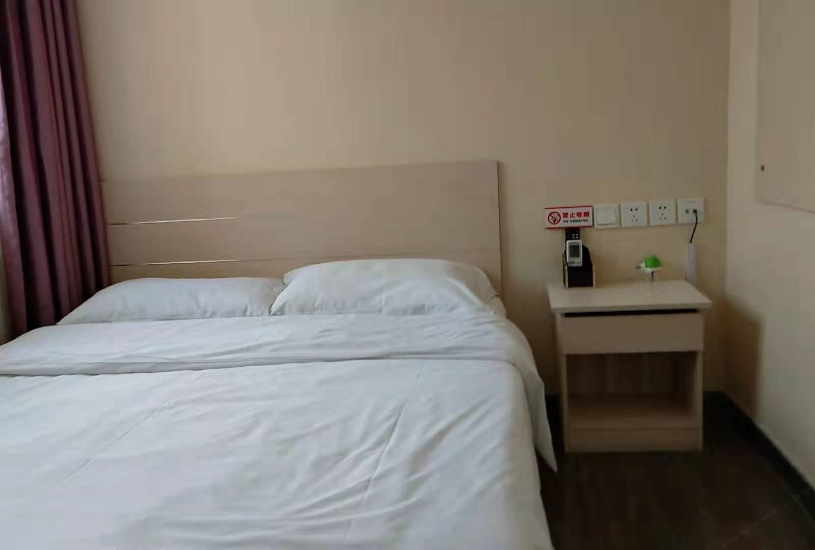 精选大床房