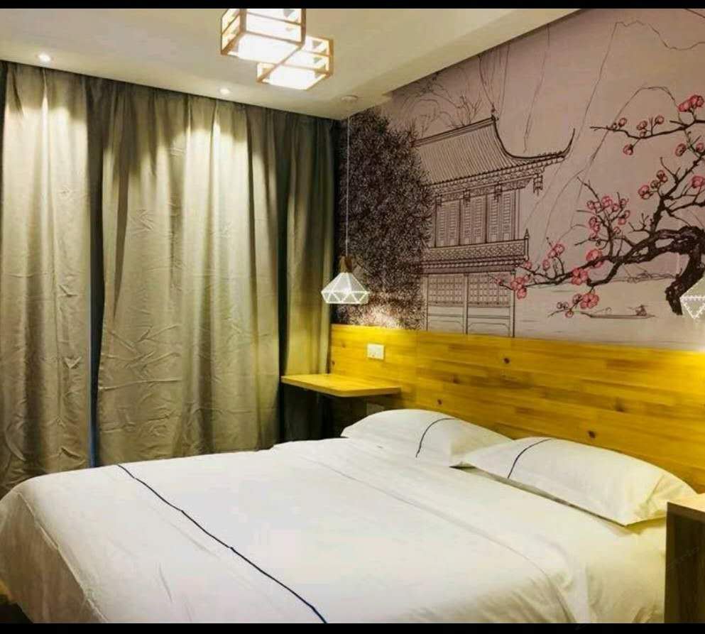 商务大床房