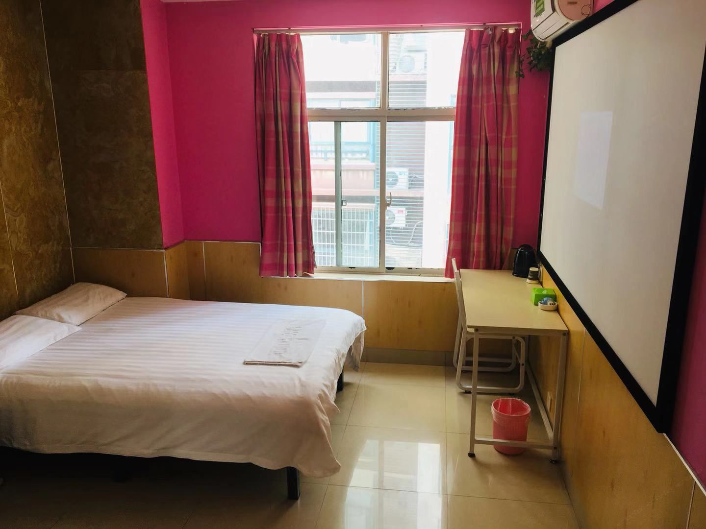 休闲娱乐影院房