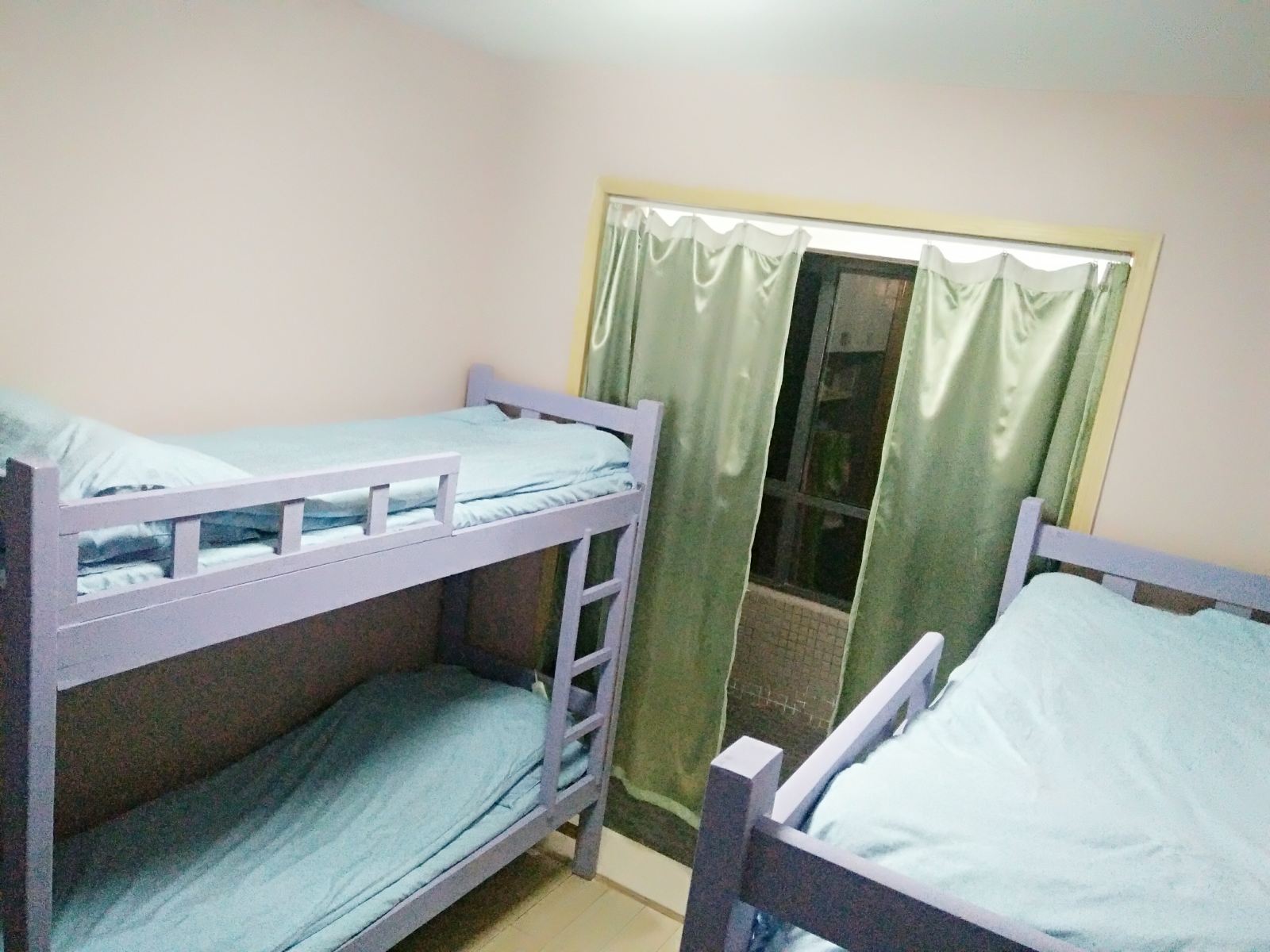 咖啡之翼女生六人间(床位)(公卫)