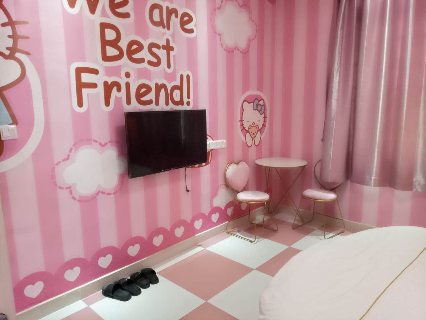 Hello kitty 主题房