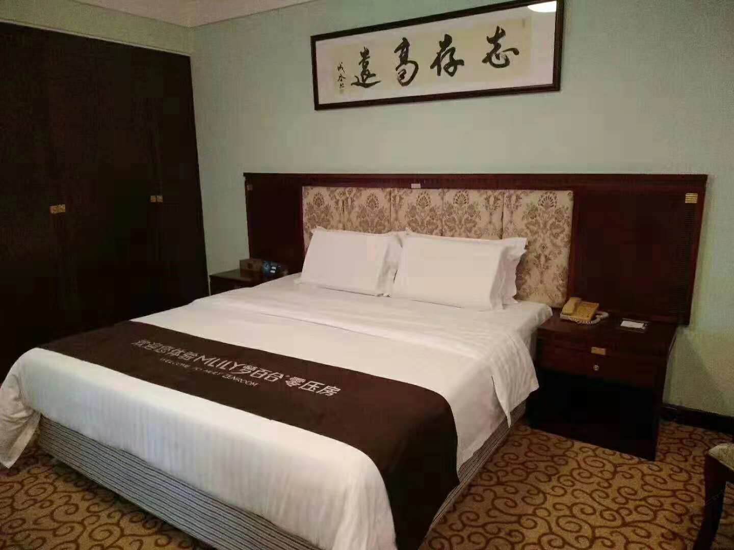 江景零压大床房