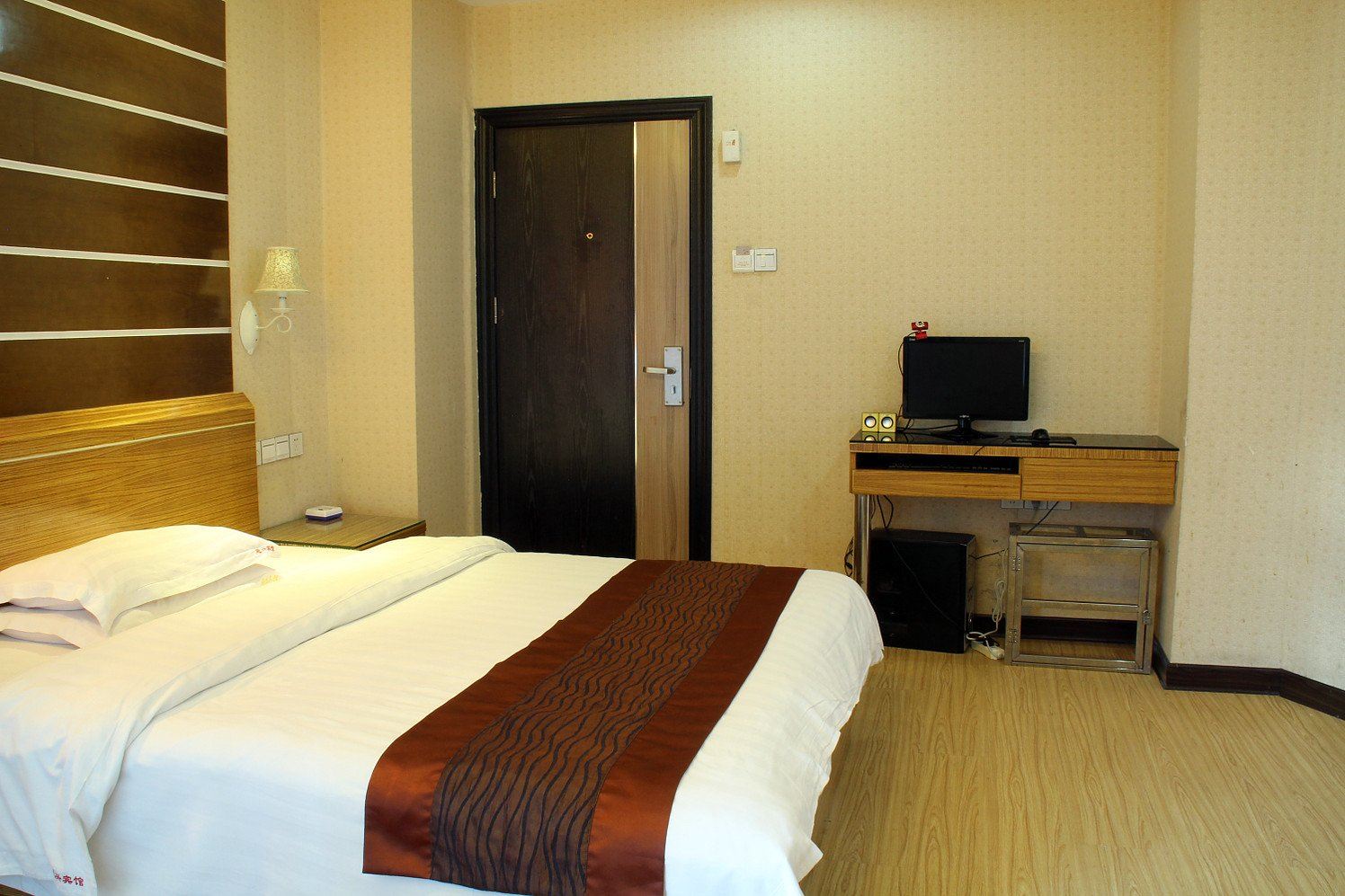 标准单人电脑房