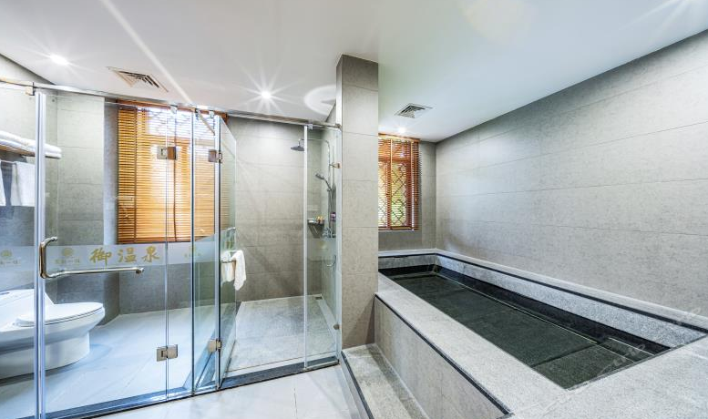 温泉公寓双床房