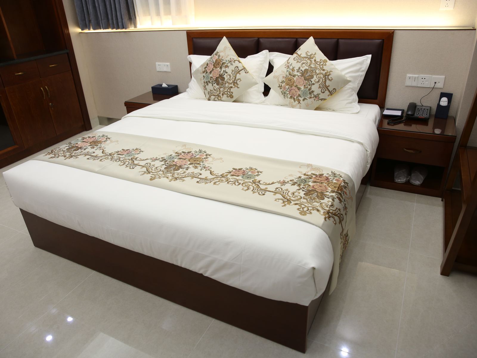 渔村海景套房四室一厅