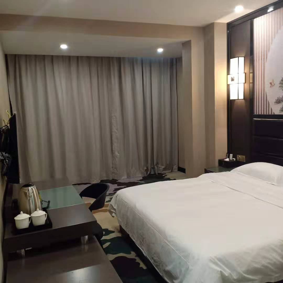 商务大床房