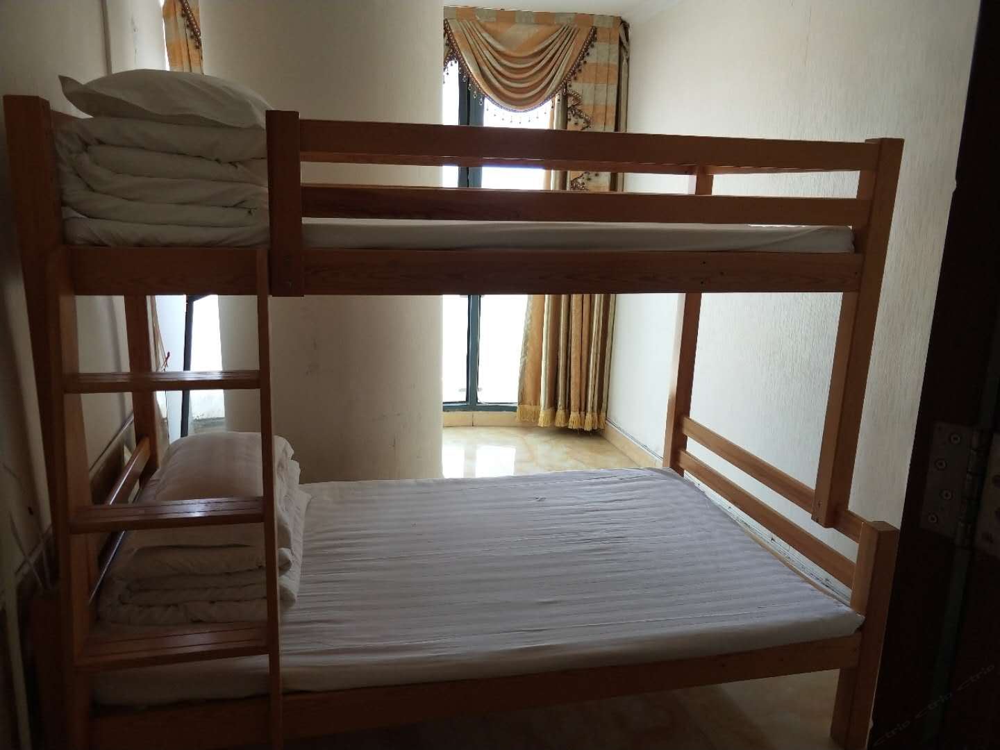经济双床房
