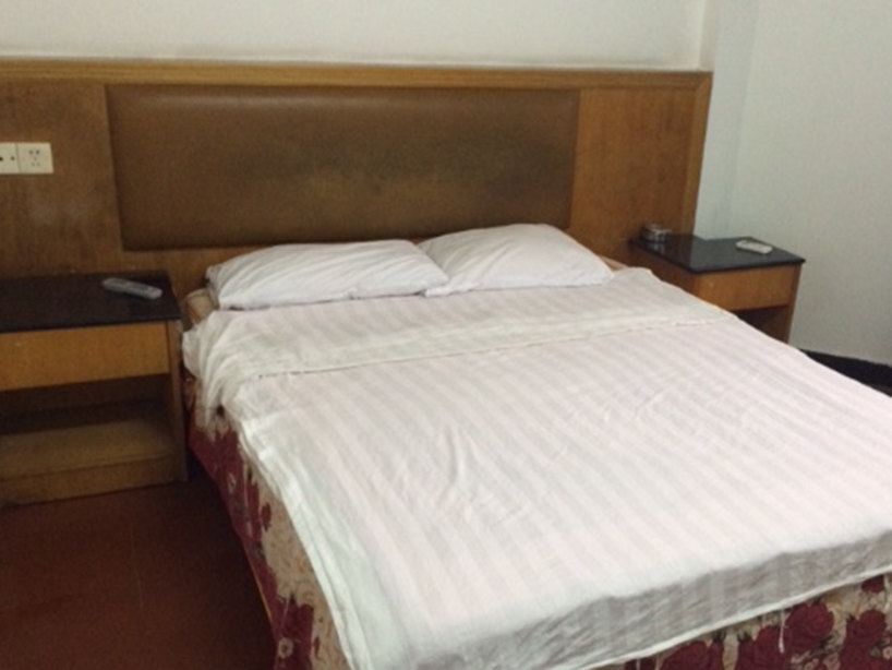 标准大床房