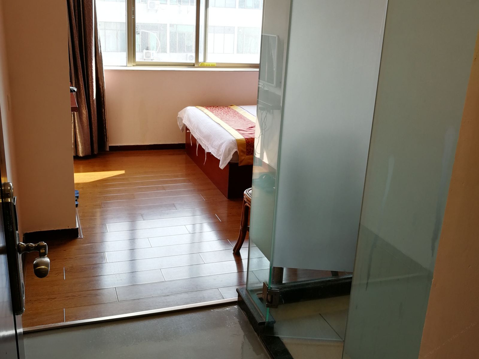 特惠大床房