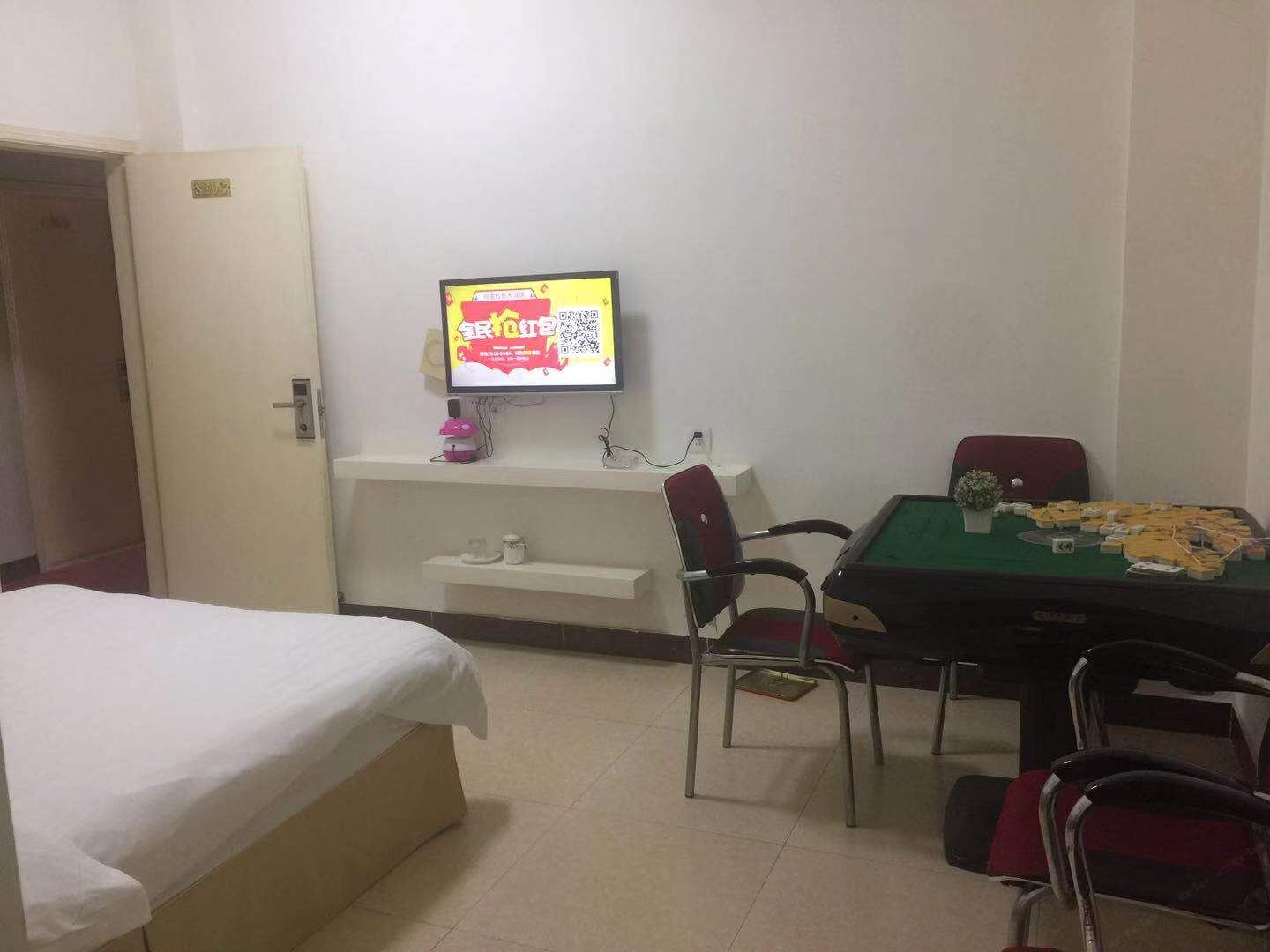 豪华大床房