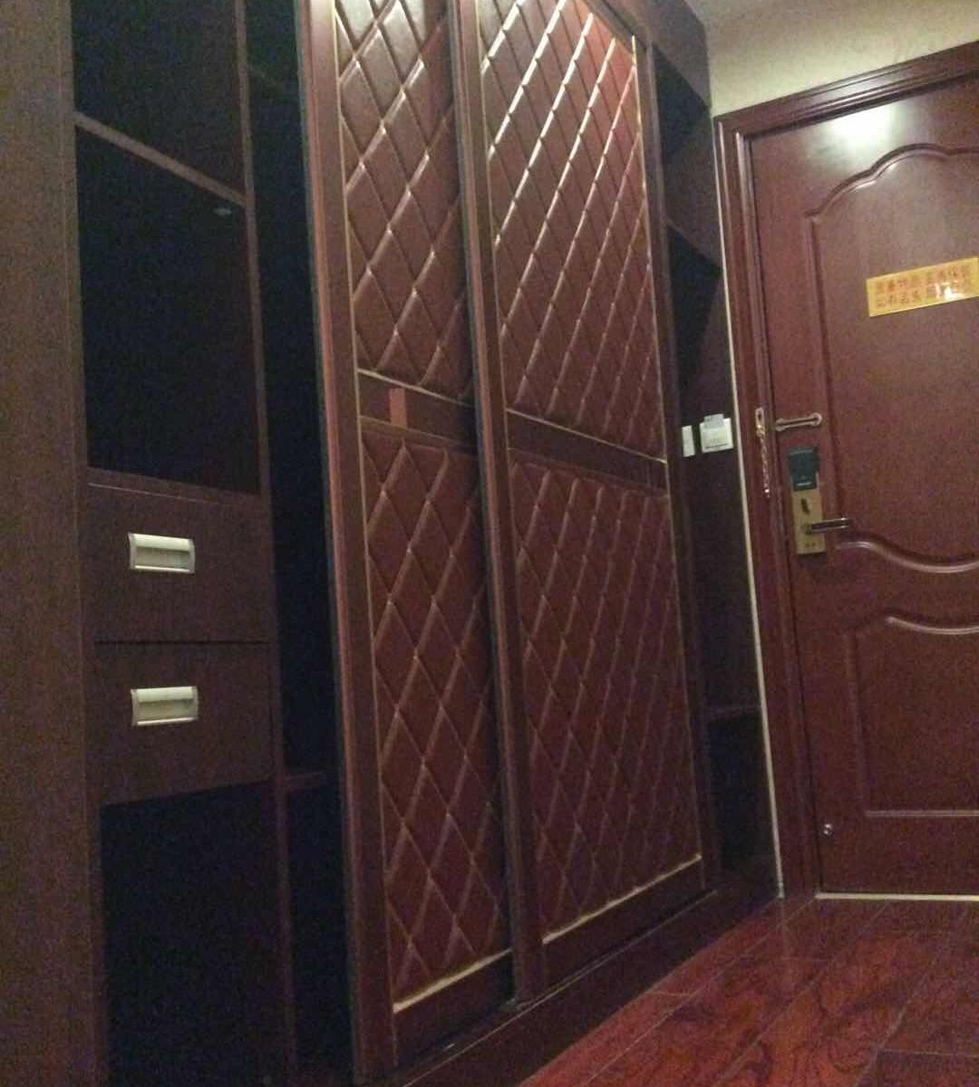 优选大床房