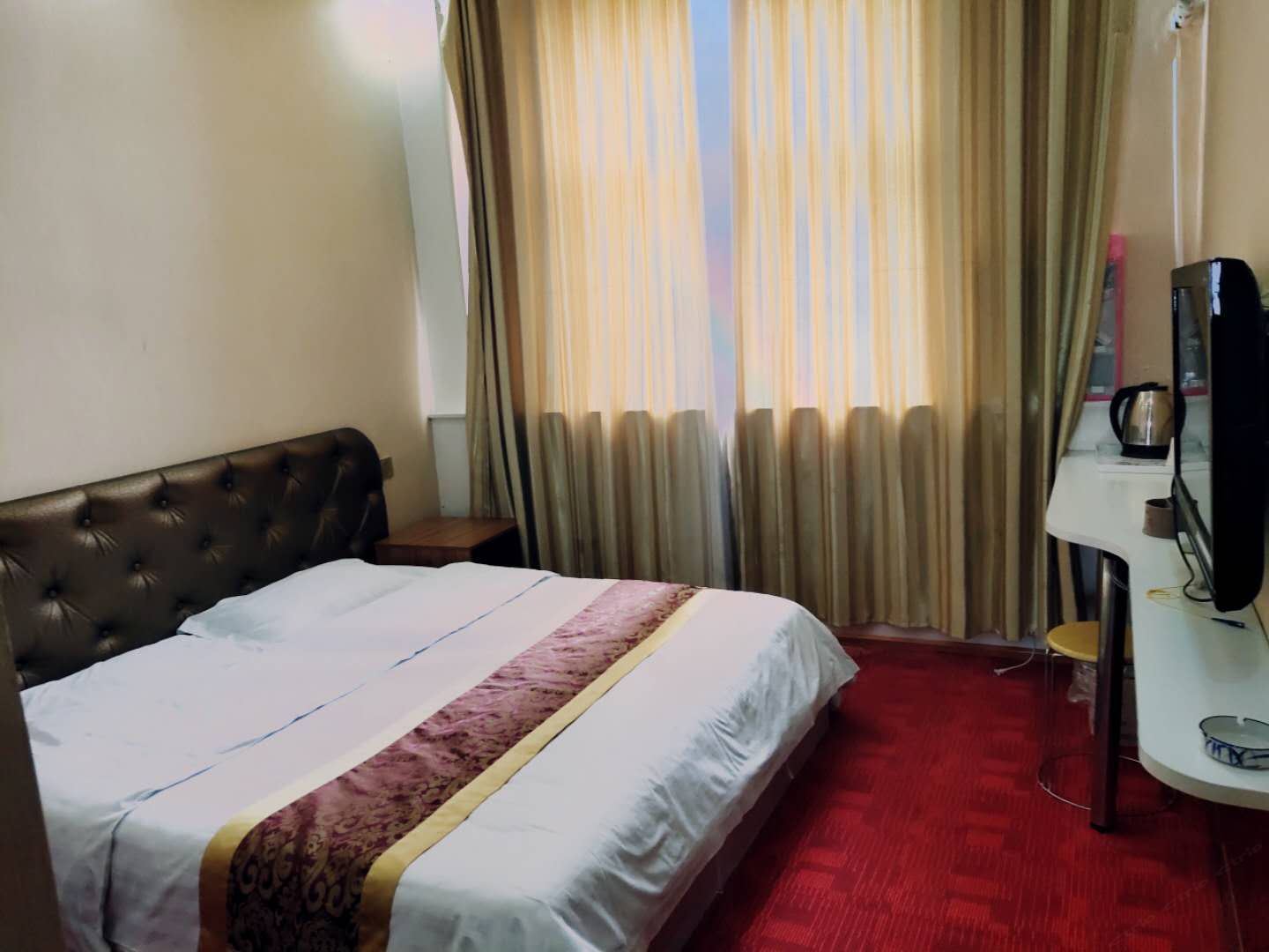 商务大床房