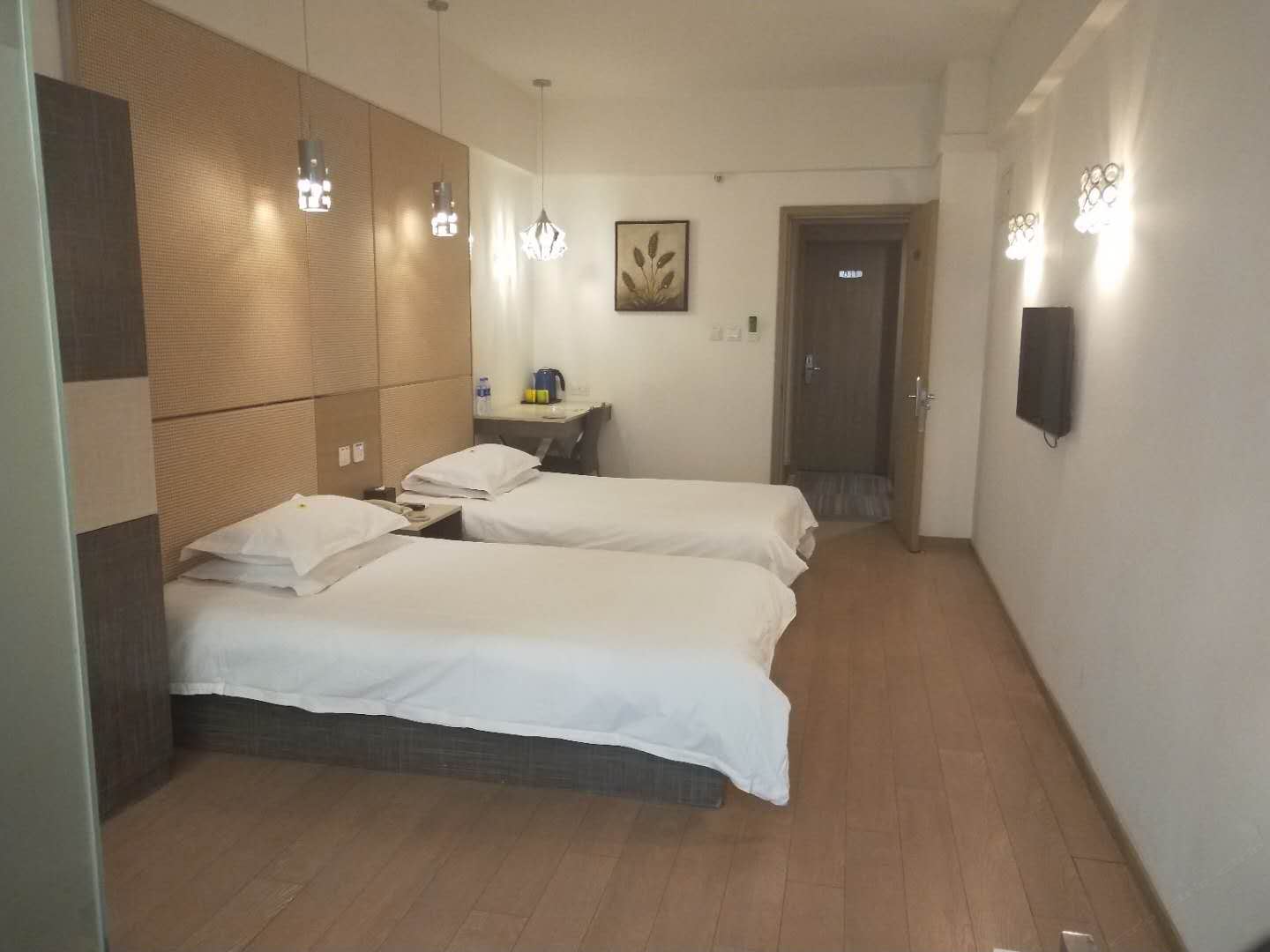 豪华双床房