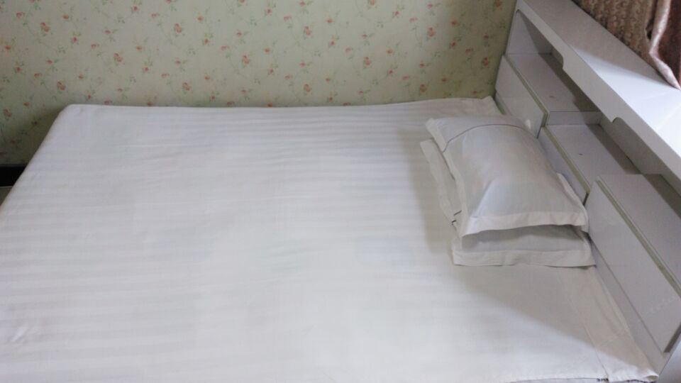 大床电视房