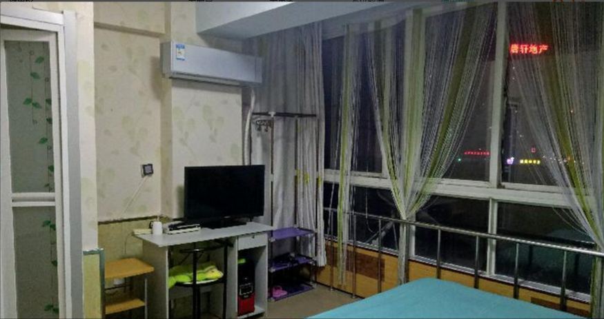 豪华大床间