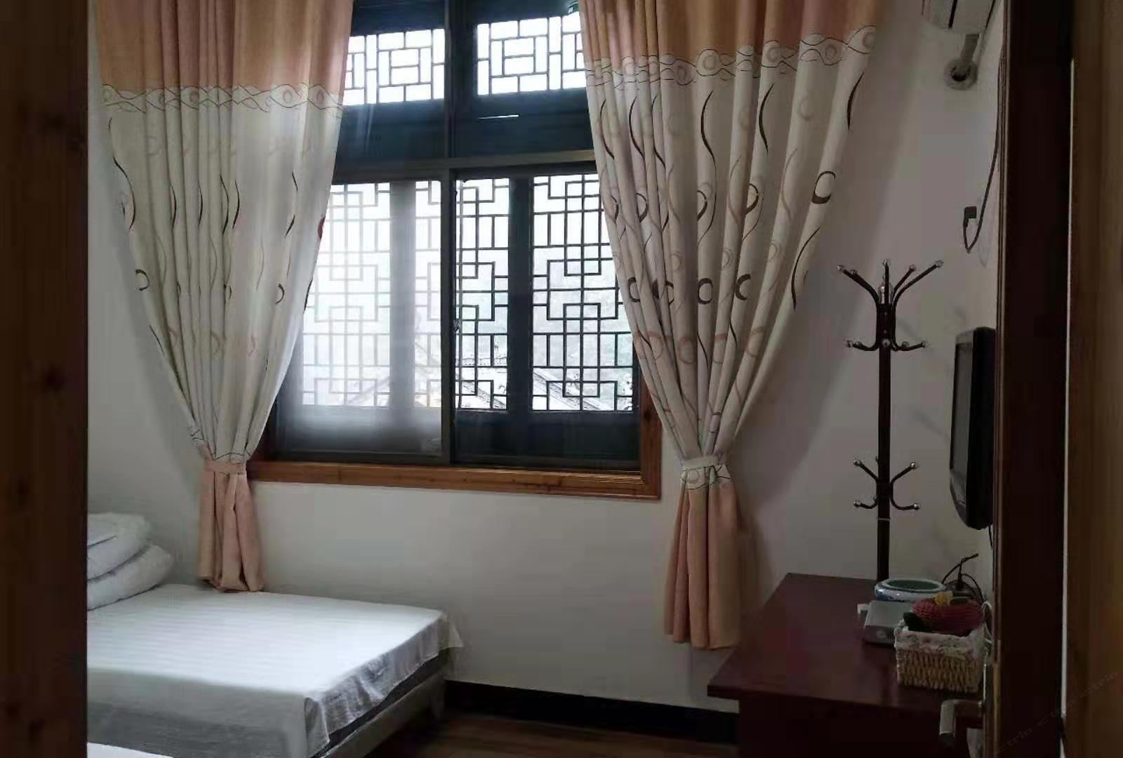 三人间