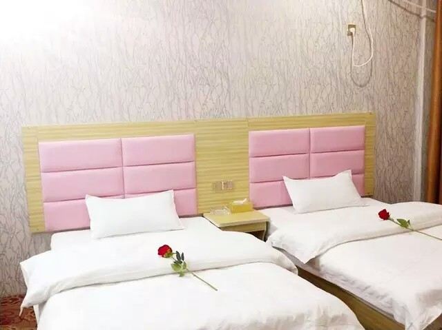 标准双床房