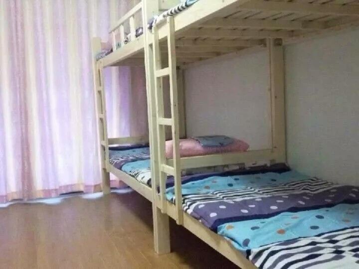 女生六人间
