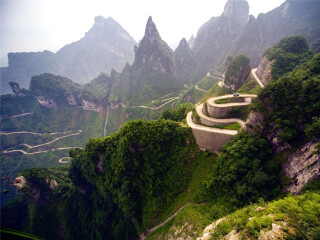 張家界天門(mén)山玻璃棧道旅游一次多少錢(qián)_8月張家界天門(mén)山玻璃棧道旅游_張家界天門(mén)山玻璃棧道旅游最佳路線
