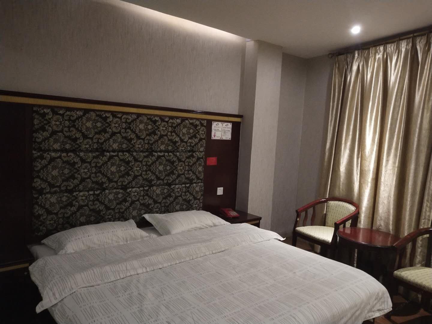 标准大床房