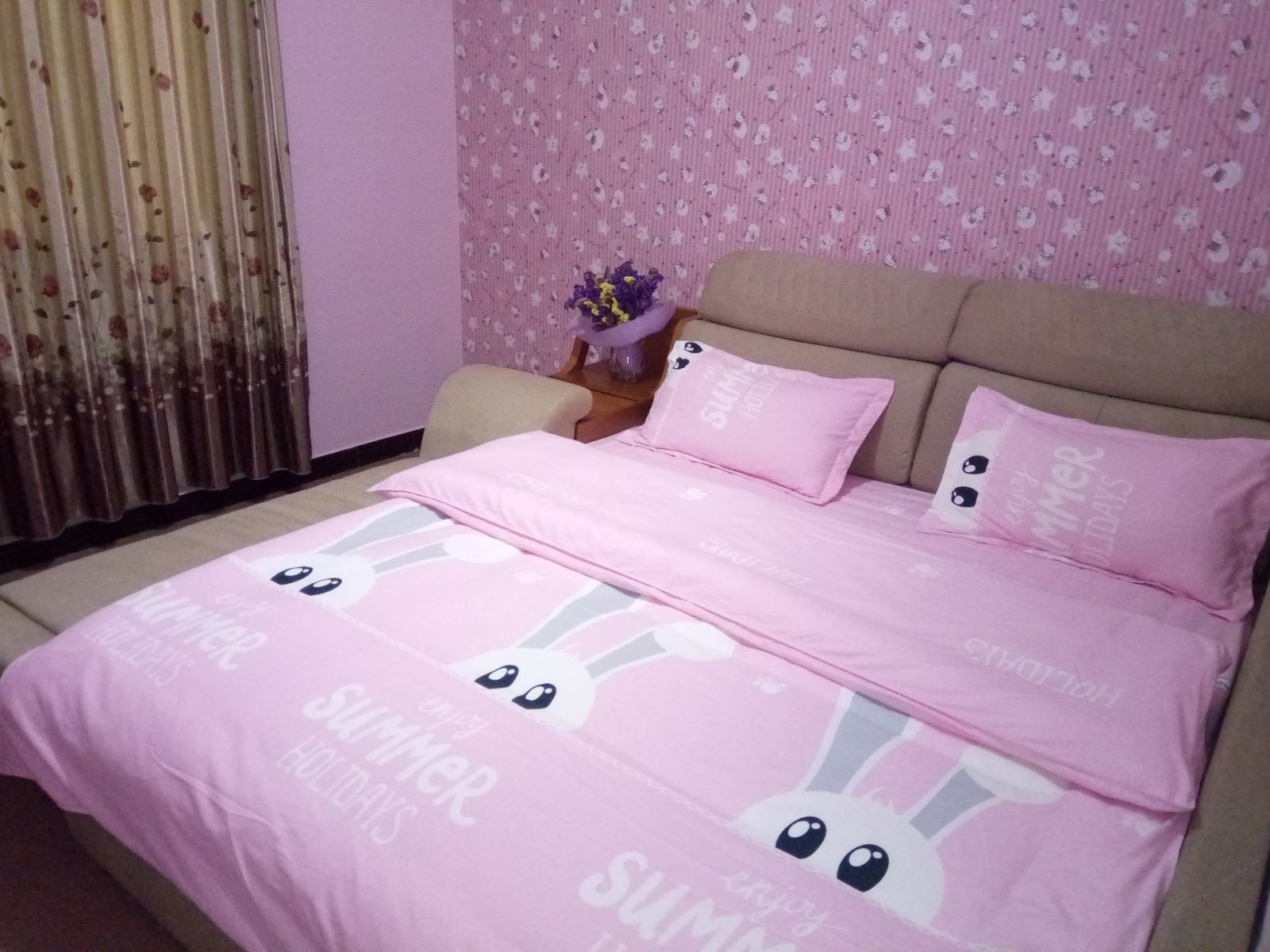 榻榻米HelloKitty主题房