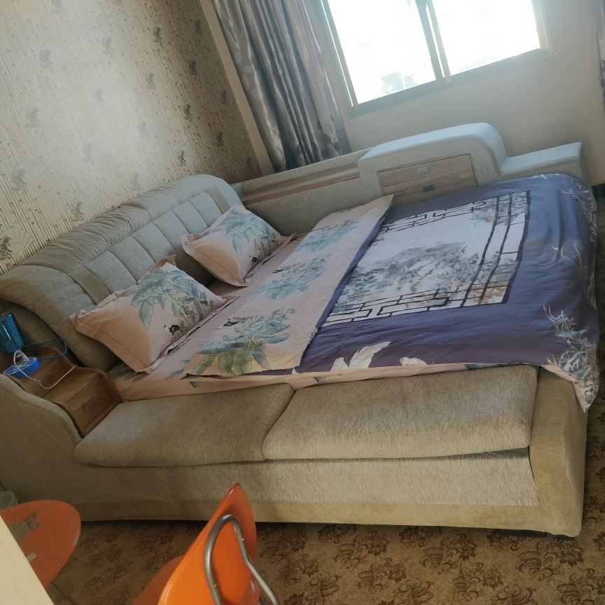 榻榻米房