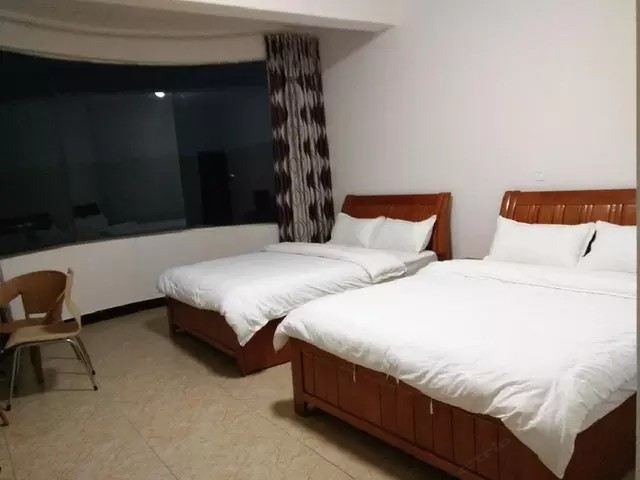 豪华双床房