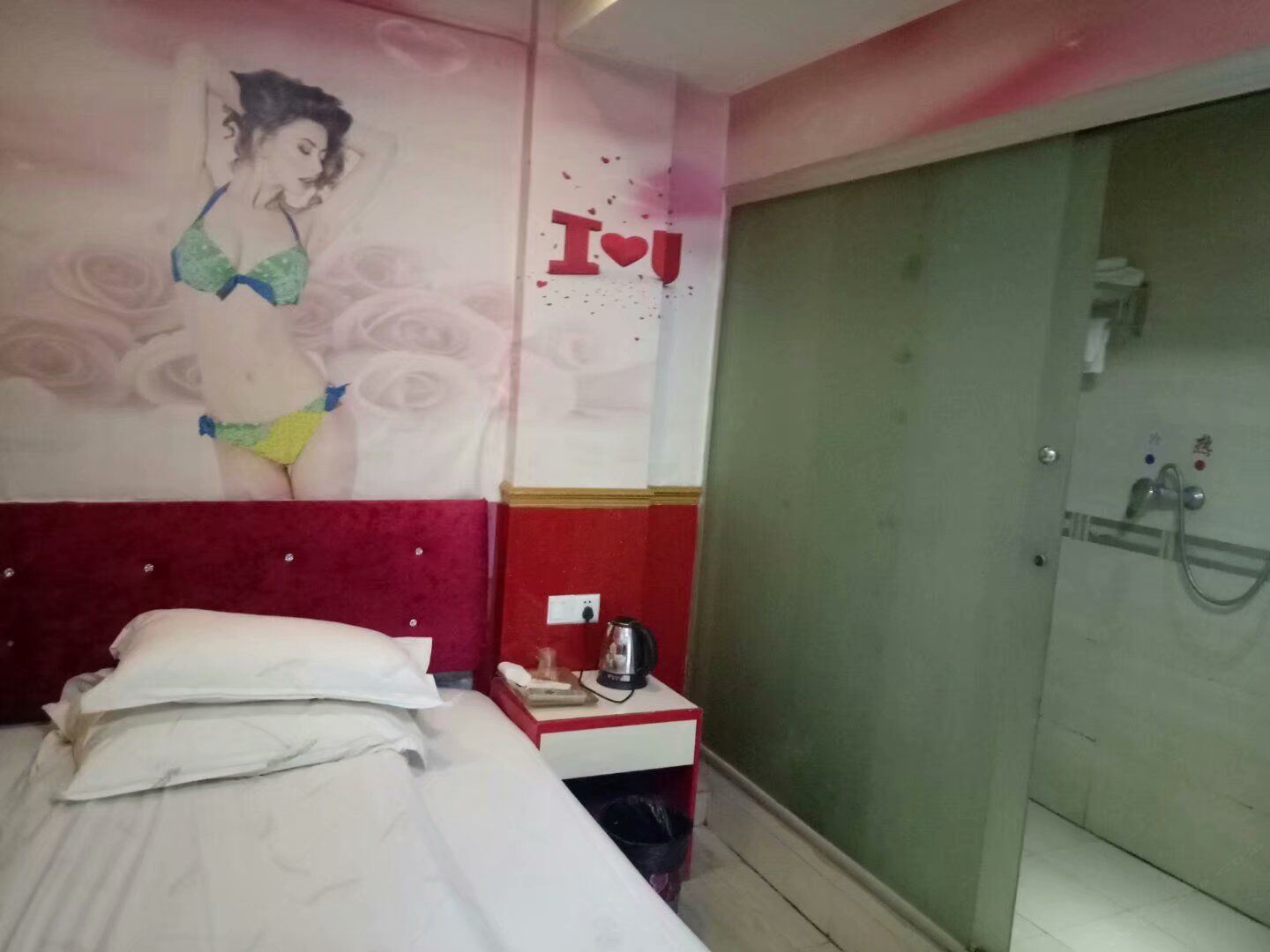 夫妻房(无窗)